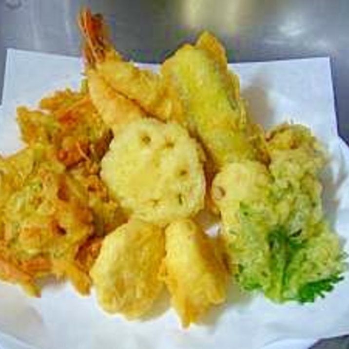 海老と野菜のてんぷら かき揚でボリュームを・・・